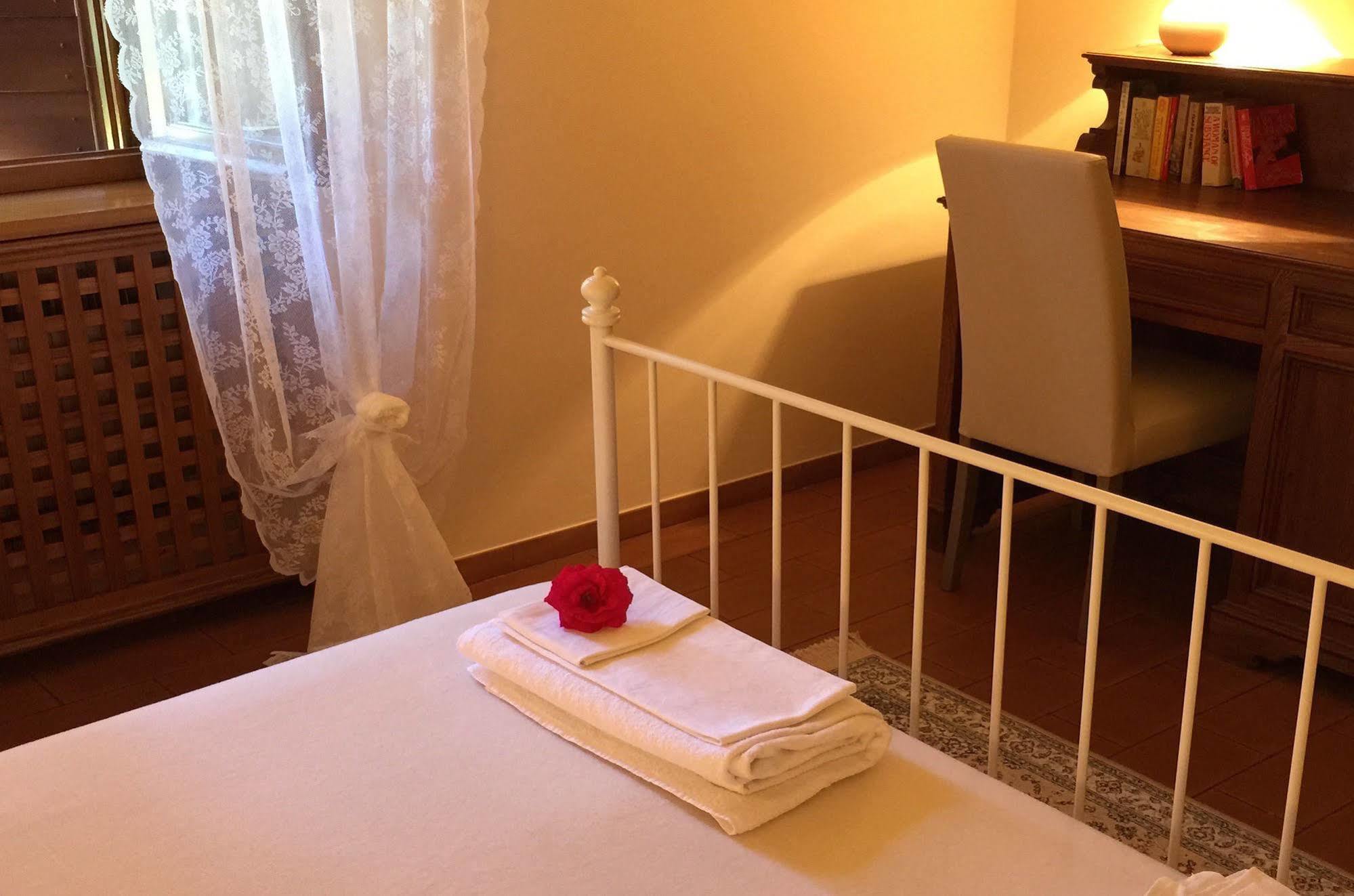 Convento Di San Francesco Mondaino Bed and Breakfast Εξωτερικό φωτογραφία
