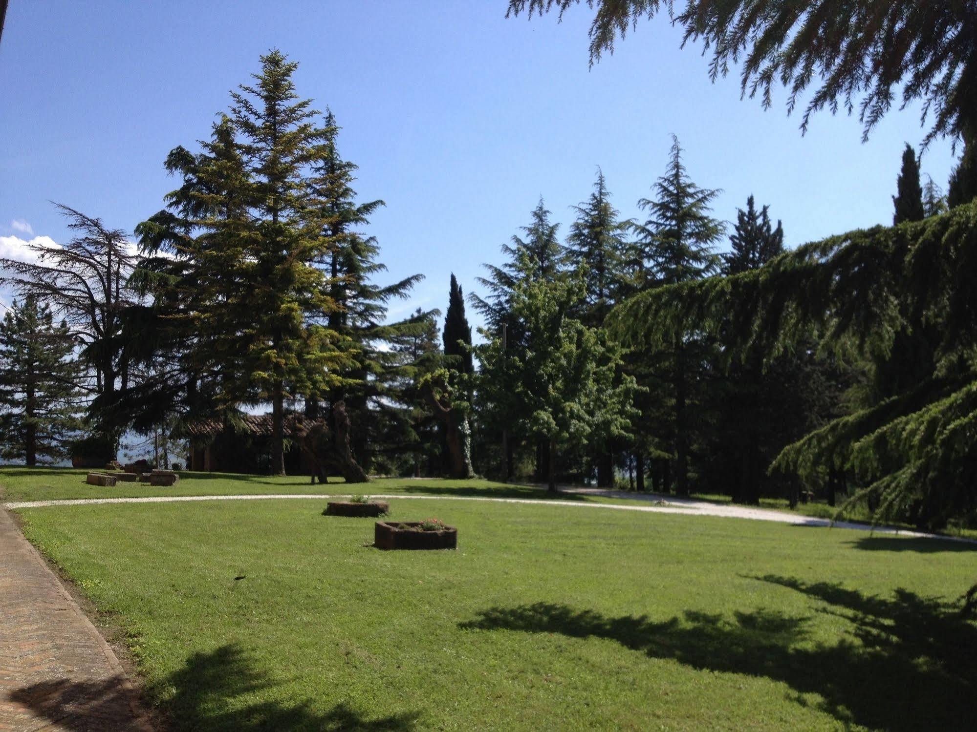 Convento Di San Francesco Mondaino Bed and Breakfast Εξωτερικό φωτογραφία