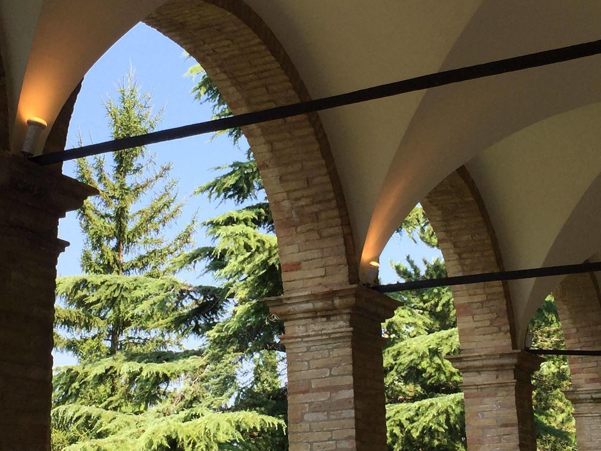 Convento Di San Francesco Mondaino Bed and Breakfast Εξωτερικό φωτογραφία